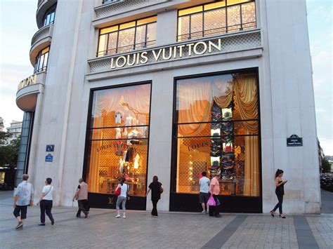 is buying louis vuitton cheaper in paris|louis vuitton outlet in paris.